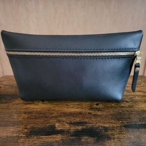 Portland Leather classic makeup bag